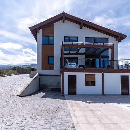 Holiday home Vacacional La Raizona Pancar